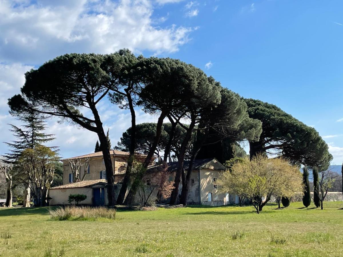 Hotel La Pavoyere Mormoiron Esterno foto
