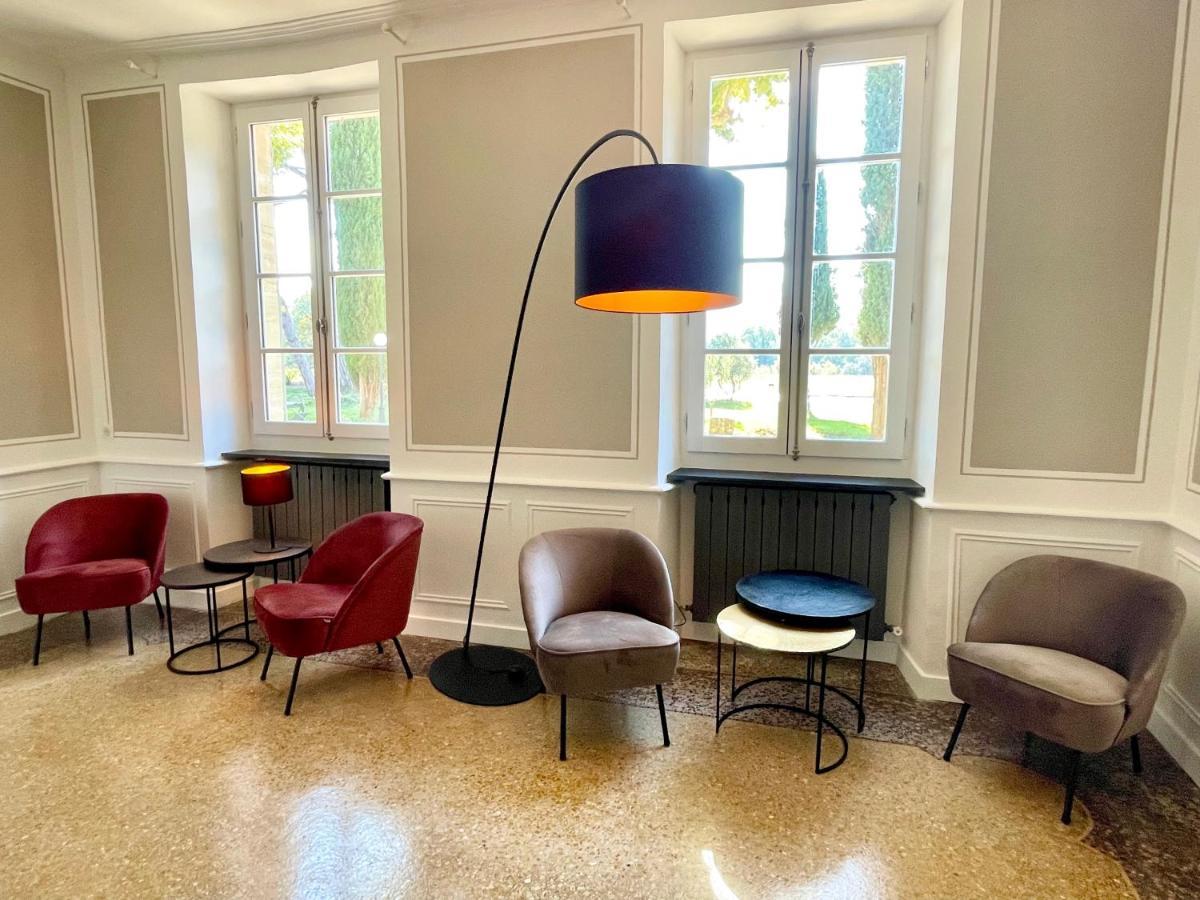 Hotel La Pavoyere Mormoiron Esterno foto