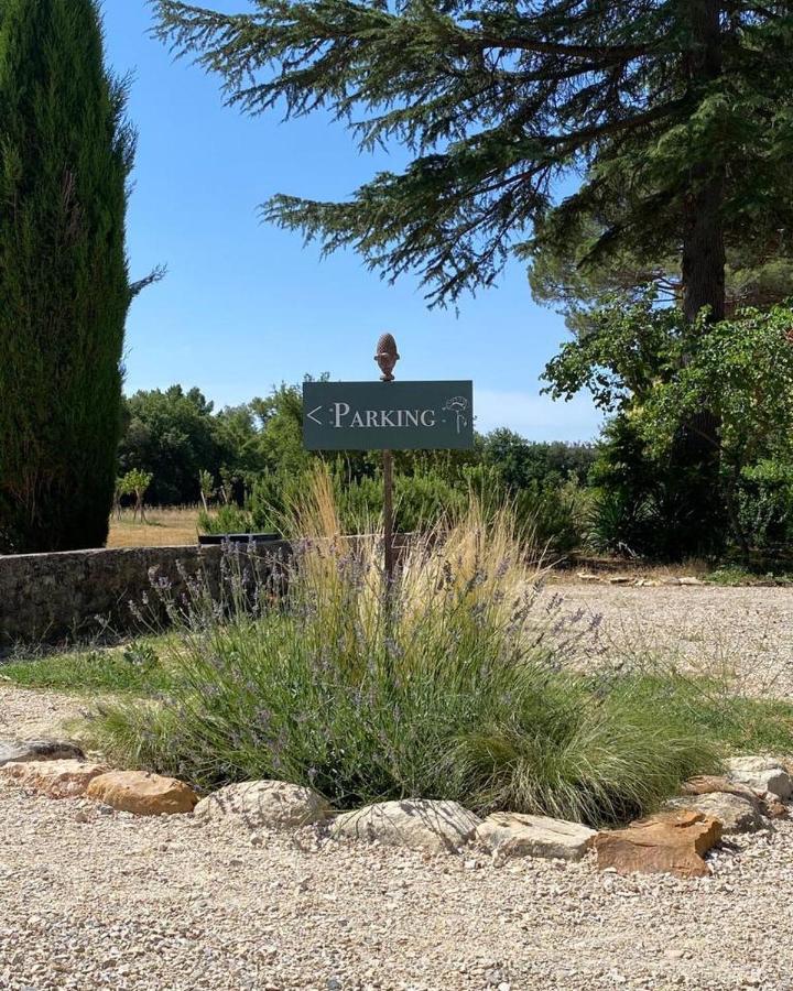 Hotel La Pavoyere Mormoiron Esterno foto