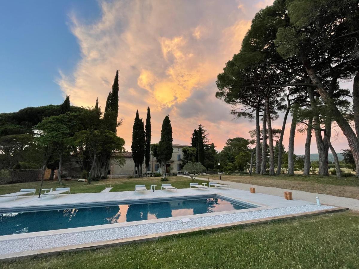 Hotel La Pavoyere Mormoiron Esterno foto