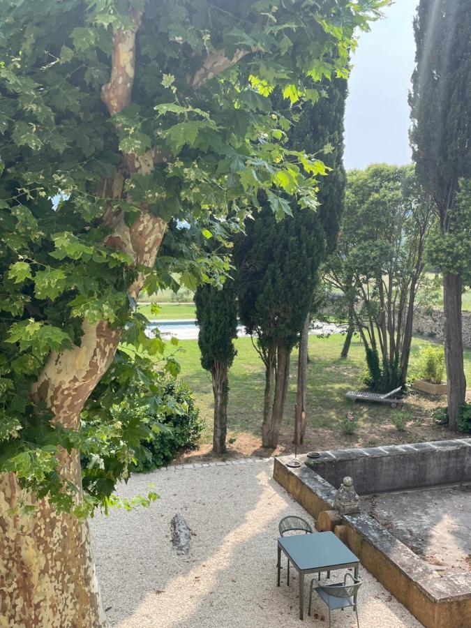 Hotel La Pavoyere Mormoiron Esterno foto